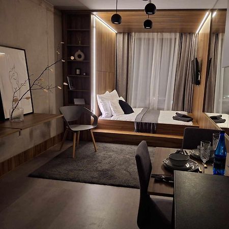 Apartments Wroc'Love By Me &301 Legnicka & Self Check-In 24H & Lift & Air Conditioning Wroclaw Dış mekan fotoğraf